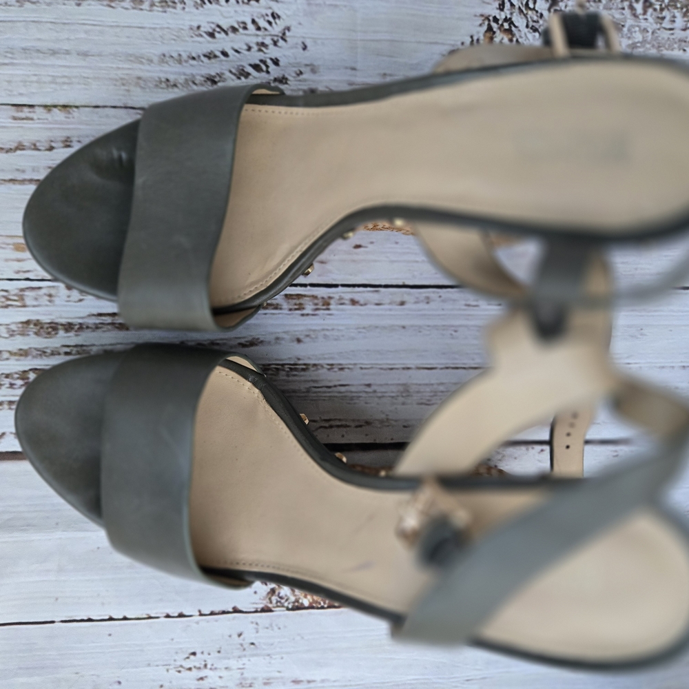 Michael Kors Women's Olive Green Sandals - Picture 3 of 5